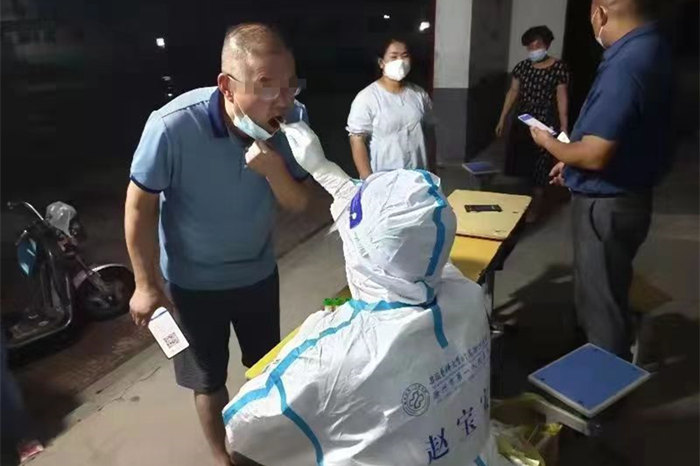 晚上采_副本.jpg 晚上采_副本.jpg