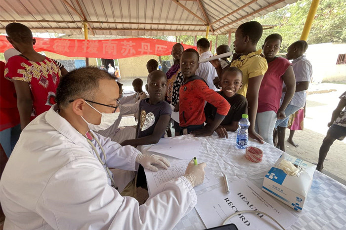 方飞2_副本.jpg 方飞2_副本.jpg