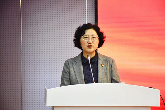 刘书记发言小图.jpg 刘书记发言小图.jpg